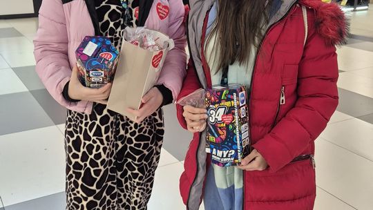 Wielka Orkiestra Świątecznej Pomocy zagrała w Galerii Chełm. Tu działali też wolontariusze z II LO [GALERIA ZDJĘĆ]