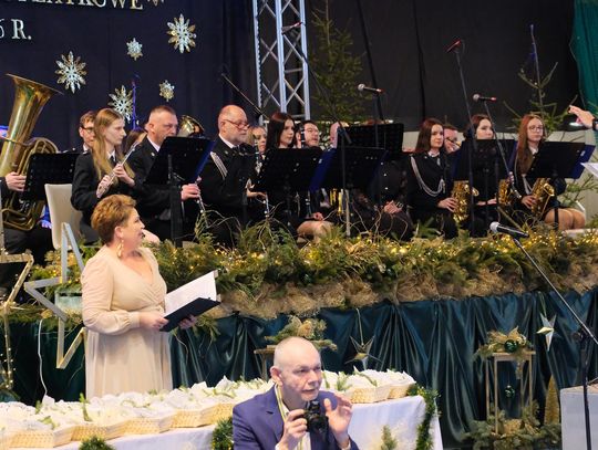 Chełm. Powiatowe Spotkanie Opłatkowe i Koncert Świąteczno-Noworoczny [GALERIA ZDJĘĆ]