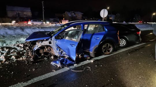 Zderzenie czterech aut w Krasnymstawie. 5 osób trafiło do szpitali [ZDJĘCIA]
