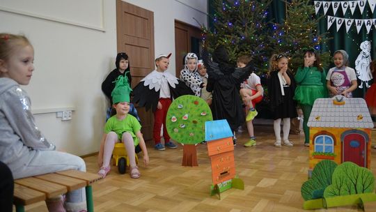 Dzień Babci i Dziadka w Centrum Społeczno-Kulturalnym w Gorzkowie [GALERIA ZDJĘĆ]