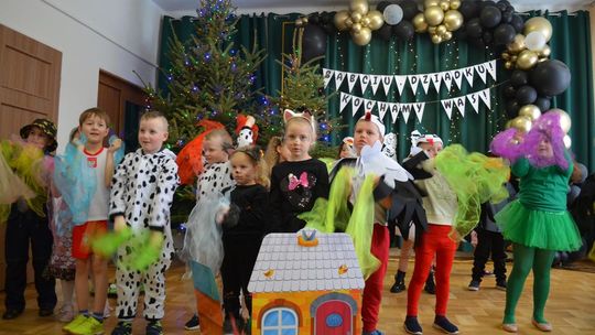 Dzień Babci i Dziadka w Centrum Społeczno-Kulturalnym w Gorzkowie [GALERIA ZDJĘĆ]