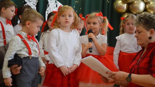 Dzień Babci i Dziadka w Centrum Społeczno-Kulturalnym w Gorzkowie [GALERIA ZDJĘĆ]