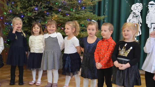 Dzień Babci i Dziadka w Centrum Społeczno-Kulturalnym w Gorzkowie [GALERIA ZDJĘĆ]