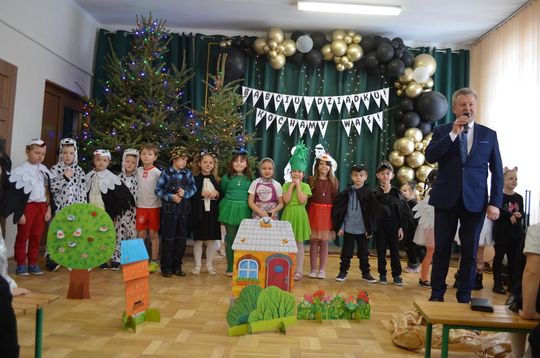 Dzień Babci i Dziadka w Centrum Społeczno-Kulturalnym w Gorzkowie [GALERIA ZDJĘĆ]