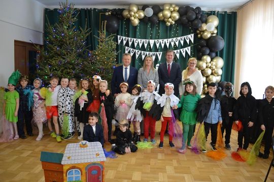 Dzień Babci i Dziadka w Centrum Społeczno-Kulturalnym w Gorzkowie [GALERIA ZDJĘĆ]