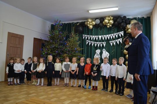 Dzień Babci i Dziadka w Centrum Społeczno-Kulturalnym w Gorzkowie [GALERIA ZDJĘĆ]