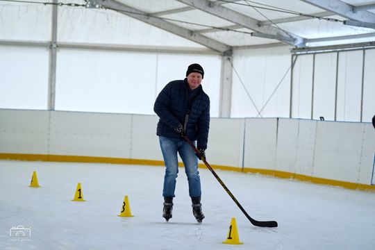 Młodzieżowa integracja na lodzie w Krasnymstawie [GALERIA ZDJĘĆ] 