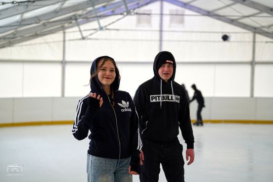 Młodzieżowa integracja na lodzie w Krasnymstawie [GALERIA ZDJĘĆ] 