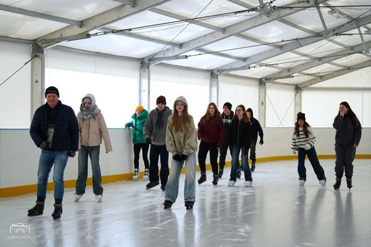 Młodzieżowa integracja na lodzie w Krasnymstawie [GALERIA ZDJĘĆ] 