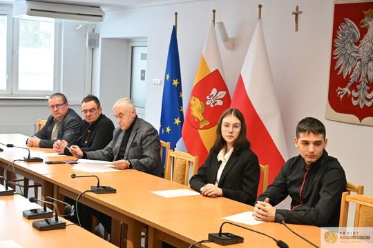 Pow. krasnostawski. Młodzieżowi radni podsumowali rok i wyznaczyli kierunki działań na 2026 [GALERIA ZDJĘĆ] 