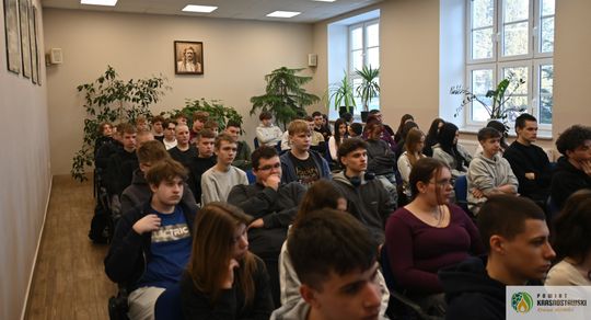 Pow. krasnostawski. Wizyta wiceminister edukacji w ZS Nr 2 im. B. Głowackiego [GALERIA ZDJĘĆ] 