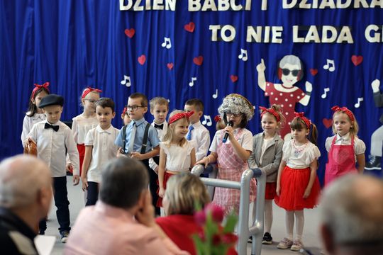 Dzień Babci i Dziadka w SP Leśniowice [GALERIA ZDJĘĆ] 