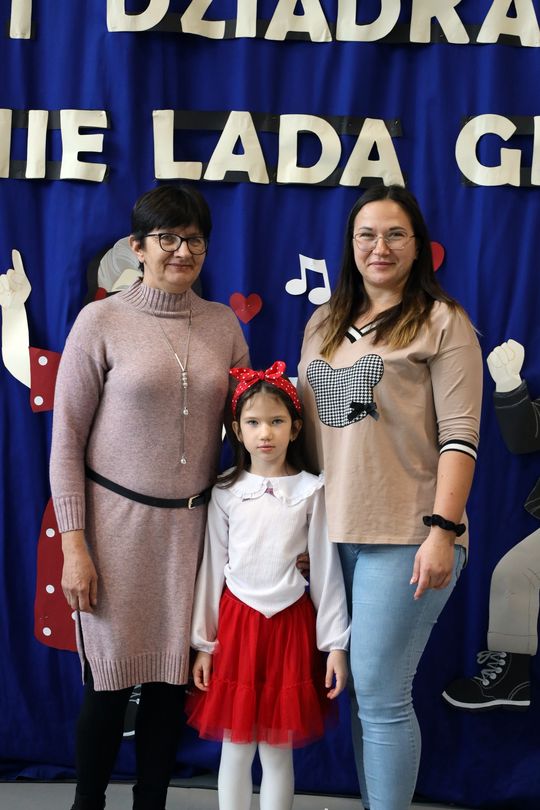 Dzień Babci i Dziadka w SP Leśniowice [GALERIA ZDJĘĆ] 