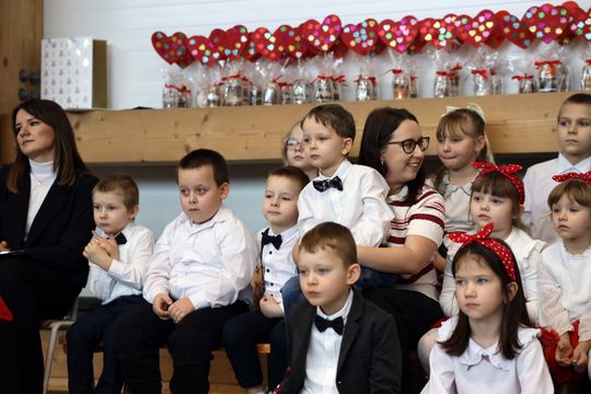 Dzień Babci i Dziadka w SP Leśniowice [GALERIA ZDJĘĆ] 