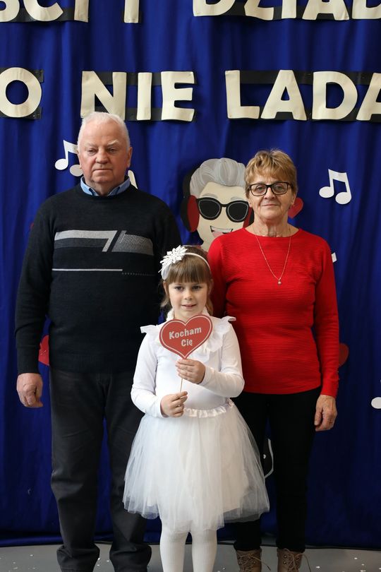 Dzień Babci i Dziadka w SP Leśniowice [GALERIA ZDJĘĆ] 