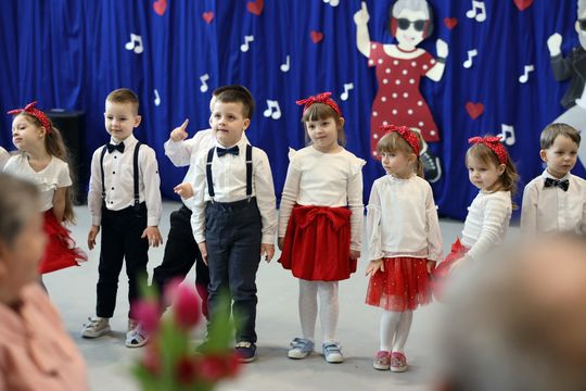 Dzień Babci i Dziadka w SP Leśniowice [GALERIA ZDJĘĆ] 