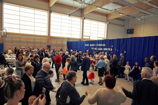 Dzień Babci i Dziadka w SP Leśniowice [GALERIA ZDJĘĆ] 