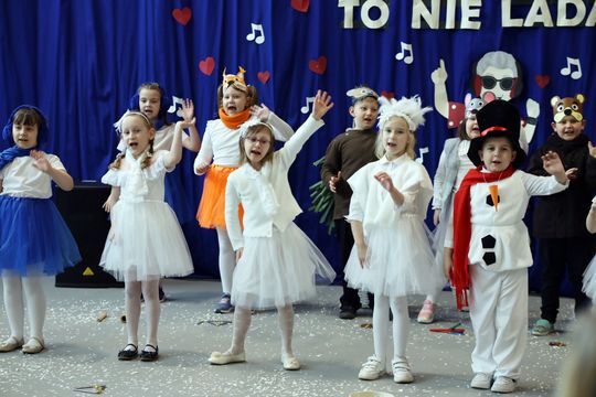 Dzień Babci i Dziadka w SP Leśniowice [GALERIA ZDJĘĆ] 