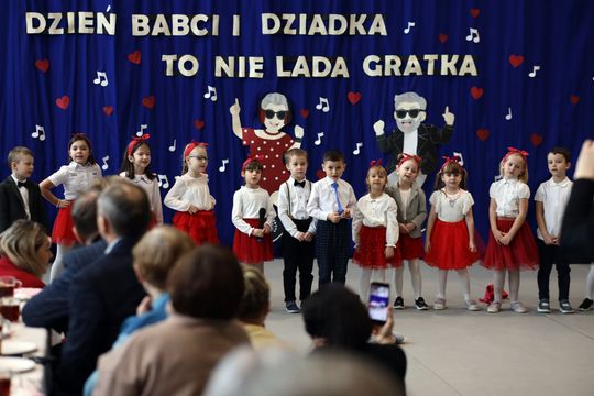Dzień Babci i Dziadka w SP Leśniowice [GALERIA ZDJĘĆ] 