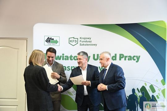 Pow. krasnostawski. Docenieni za codzienny trud. Uroczystość z okazji Dnia Pracownika Publicznych Służb Zatrudnienia w PUP [GALERIA ZDJĘĆ]