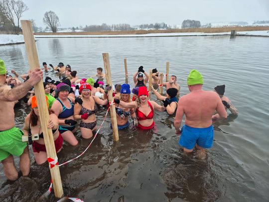 Krasnystaw. Pogoda sprzyja, więc morsy morsują! [GALERIA ZDJĘĆ] 