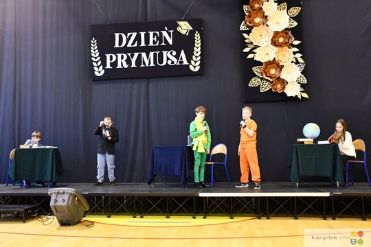 W Krasnymstawie uhonorowano uczniów, którzy wyróżnili się w nauce, sporcie i działalności artystycznej. W dniach 11 i 12 lutego w miejskich szkołach podstawowych odbyły się uroczystości wręczenia Stypendiów Dyrektora za pierwsze półrocze roku szkolnego 2025/2026.