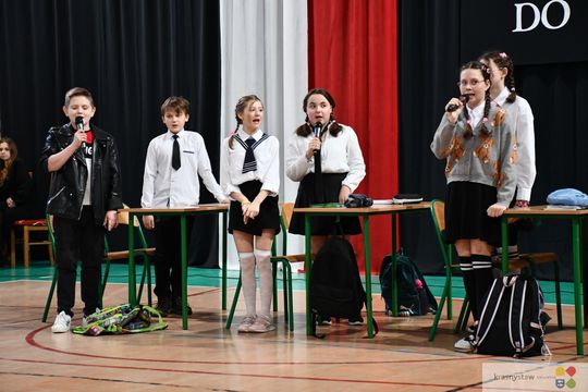 W Krasnymstawie uhonorowano uczniów, którzy wyróżnili się w nauce, sporcie i działalności artystycznej. W dniach 11 i 12 lutego w miejskich szkołach podstawowych odbyły się uroczystości wręczenia Stypendiów Dyrektora za pierwsze półrocze roku szkolnego 2025/2026.