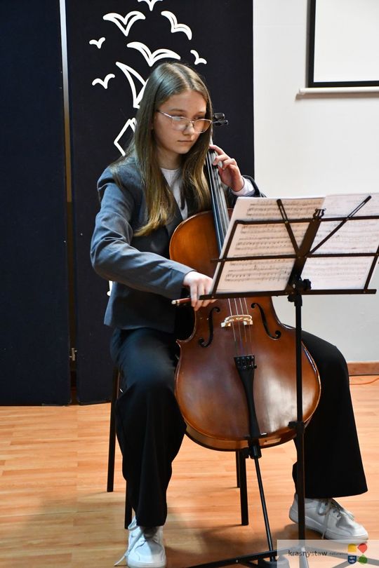 W Krasnymstawie uhonorowano uczniów, którzy wyróżnili się w nauce, sporcie i działalności artystycznej. W dniach 11 i 12 lutego w miejskich szkołach podstawowych odbyły się uroczystości wręczenia Stypendiów Dyrektora za pierwsze półrocze roku szkolnego 2025/2026.