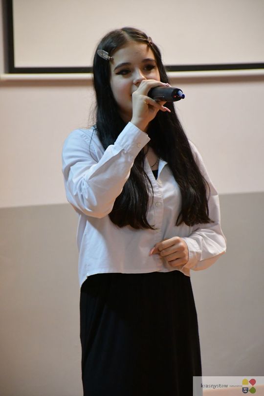 W Krasnymstawie uhonorowano uczniów, którzy wyróżnili się w nauce, sporcie i działalności artystycznej. W dniach 11 i 12 lutego w miejskich szkołach podstawowych odbyły się uroczystości wręczenia Stypendiów Dyrektora za pierwsze półrocze roku szkolnego 2025/2026.