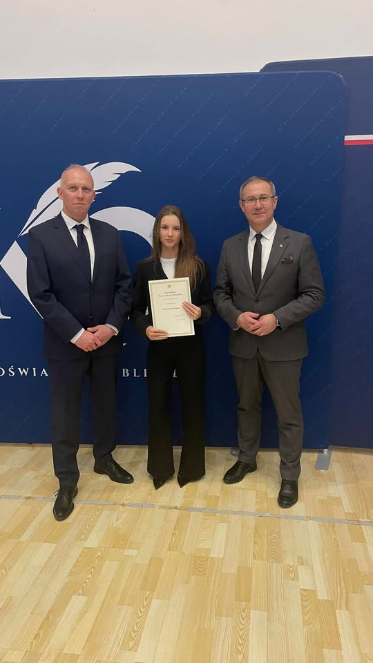 Najlepsi uczniowie powiatu krasnostawskiego z prestiżowymi stypendiami [GALERIA ZDJĘĆ] 