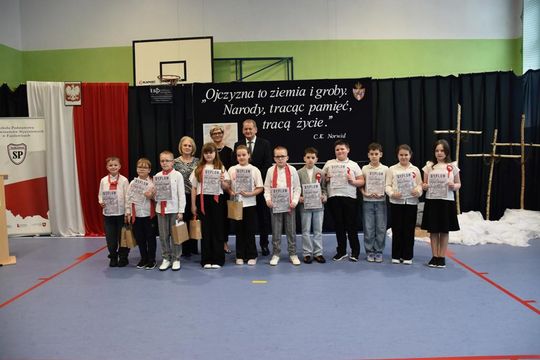 Gm. Fajsławice. Dzień Patrona i wielki finał wojewódzkiego konkursu [GALERIA ZDJĘĆ] 