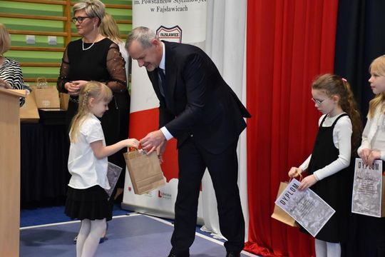 Gm. Fajsławice. Dzień Patrona i wielki finał wojewódzkiego konkursu [GALERIA ZDJĘĆ] 