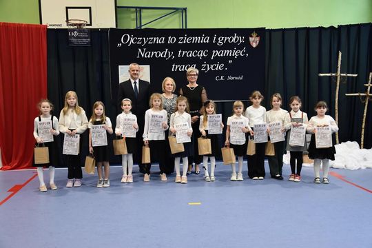 Gm. Fajsławice. Dzień Patrona i wielki finał wojewódzkiego konkursu [GALERIA ZDJĘĆ] 