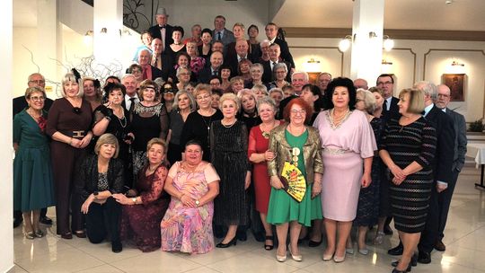 Seniorzy wspólnie zakończyli karnawał w Chełmie