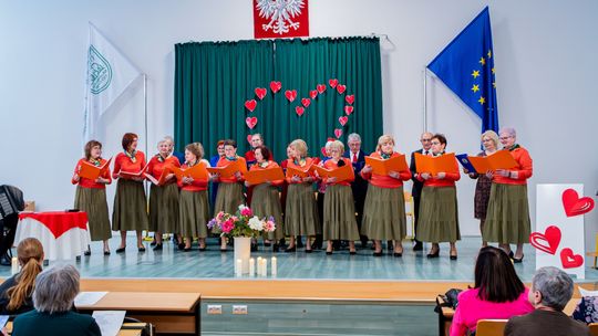 Walentynki na Uniwersytecie Trzeciego Wieku przy PANS w Chełmie [GALERIA ZDJĘĆ]
