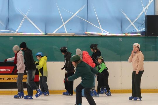 Gm. Krasnystaw. Zima bez nudy – ferie z pasją i sportem w Małochwieju Dużym [GALERIA ZDJĘĆ]