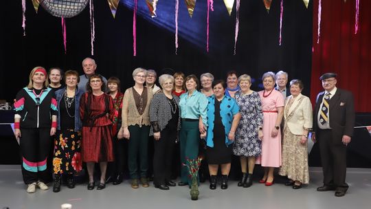 Gm. Hańsk. Tłusty czwartek w Klubie Seniora ,,Retro Disco" [GALERIA ZDJĘĆ]
