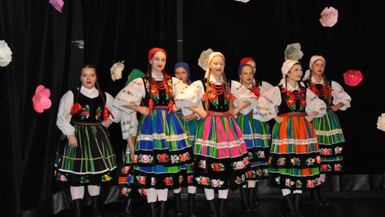 WŁODAWA. Roztańczony Dzień Kobiet w MDK [GALERIA ZDJĘĆ]