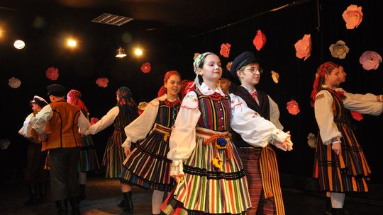  Roztańczony Dzień Kobiet w Młodzieżowym Domu Kultury we Włodawie