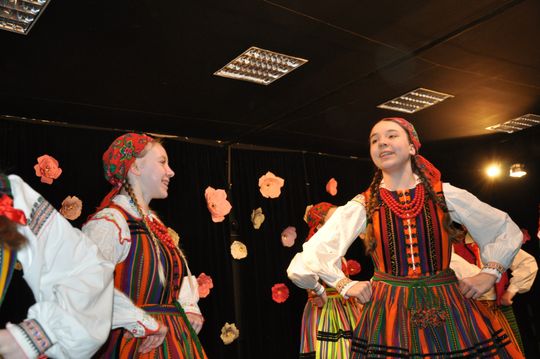 WŁODAWA. Roztańczony Dzień Kobiet w MDK