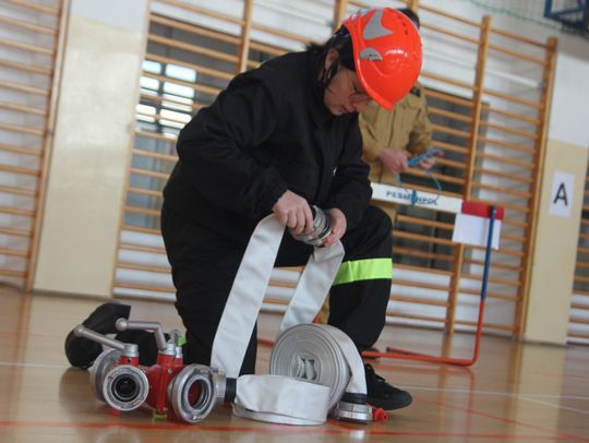 Pow. krasnostawski. Pierwsze Powiatowe Halowe Zawody MDP: 29 drużyn rywalizowało na torze przeszkód! [GALERIA ZDJĘĆ]