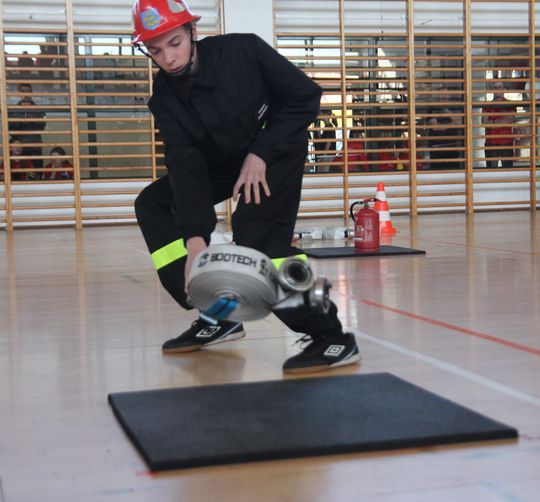 Pow. krasnostawski. Pierwsze Powiatowe Halowe Zawody MDP: 29 drużyn rywalizowało na torze przeszkód! [GALERIA ZDJĘĆ]