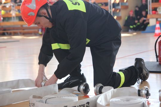 Pow. krasnostawski. Pierwsze Powiatowe Halowe Zawody MDP: 29 drużyn rywalizowało na torze przeszkód! [GALERIA ZDJĘĆ]