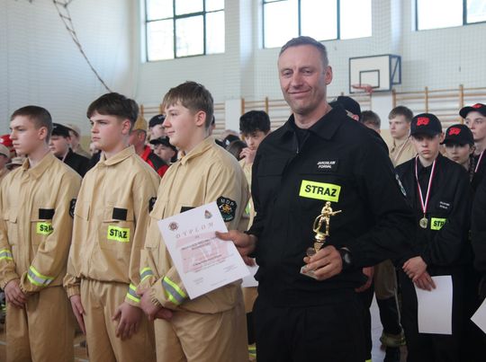 Pow. krasnostawski. Pierwsze Powiatowe Halowe Zawody MDP: 29 drużyn rywalizowało na torze przeszkód! [GALERIA ZDJĘĆ]