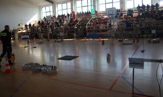 Pow. krasnostawski. Pierwsze Powiatowe Halowe Zawody MDP: 29 drużyn rywalizowało na torze przeszkód! [GALERIA ZDJĘĆ]