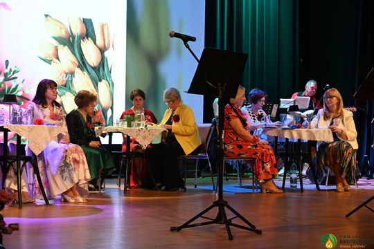 Krasnostawscy seniorzy znów zachwycili na scenie [GALERIA ZDJĘĆ] 