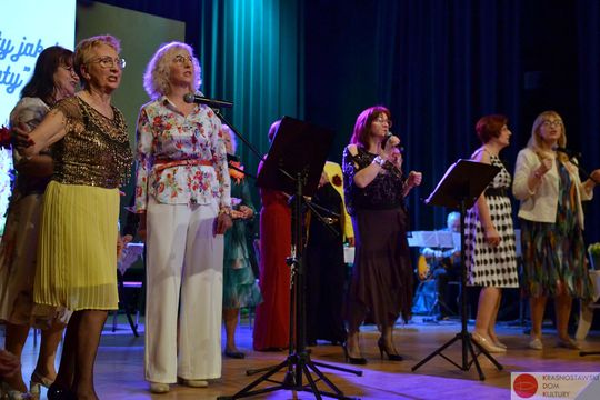 Krasnostawscy seniorzy znów zachwycili na scenie [GALERIA ZDJĘĆ] 