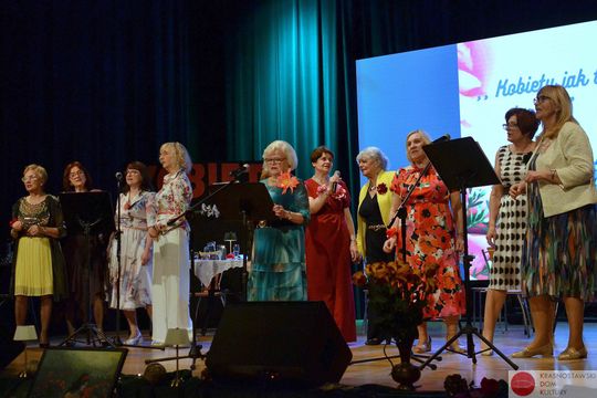 Krasnostawscy seniorzy znów zachwycili na scenie [GALERIA ZDJĘĆ] 