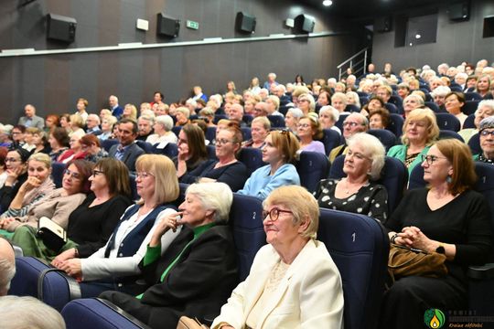 Krasnostawscy seniorzy znów zachwycili na scenie [GALERIA ZDJĘĆ] 