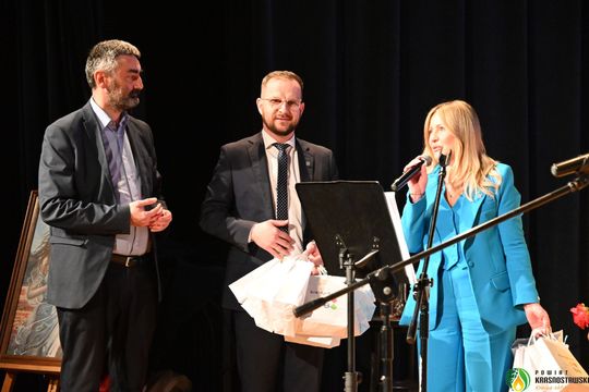 Krasnostawscy seniorzy znów zachwycili na scenie [GALERIA ZDJĘĆ] 